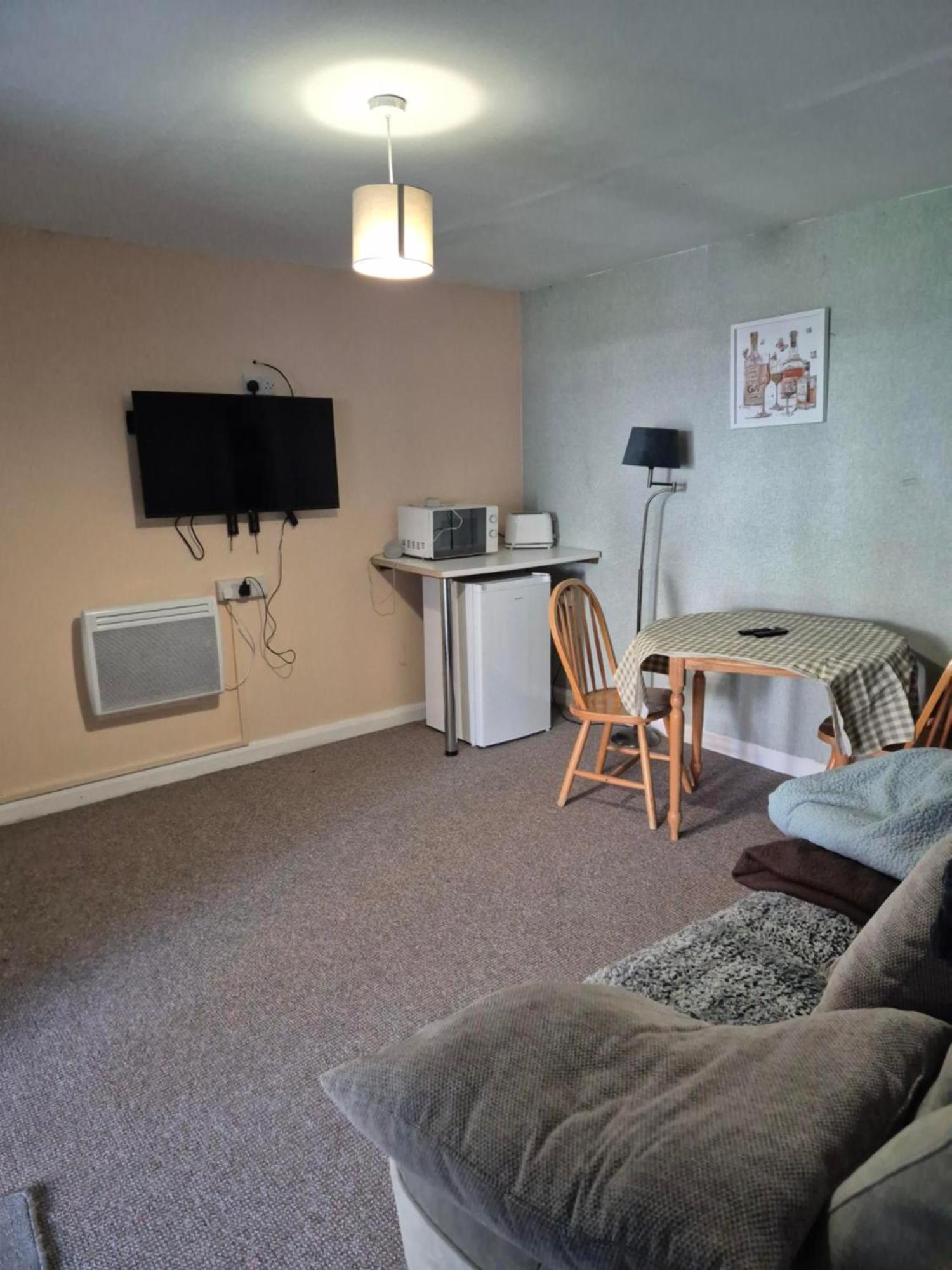 Accomadation Wrexham Exterior foto