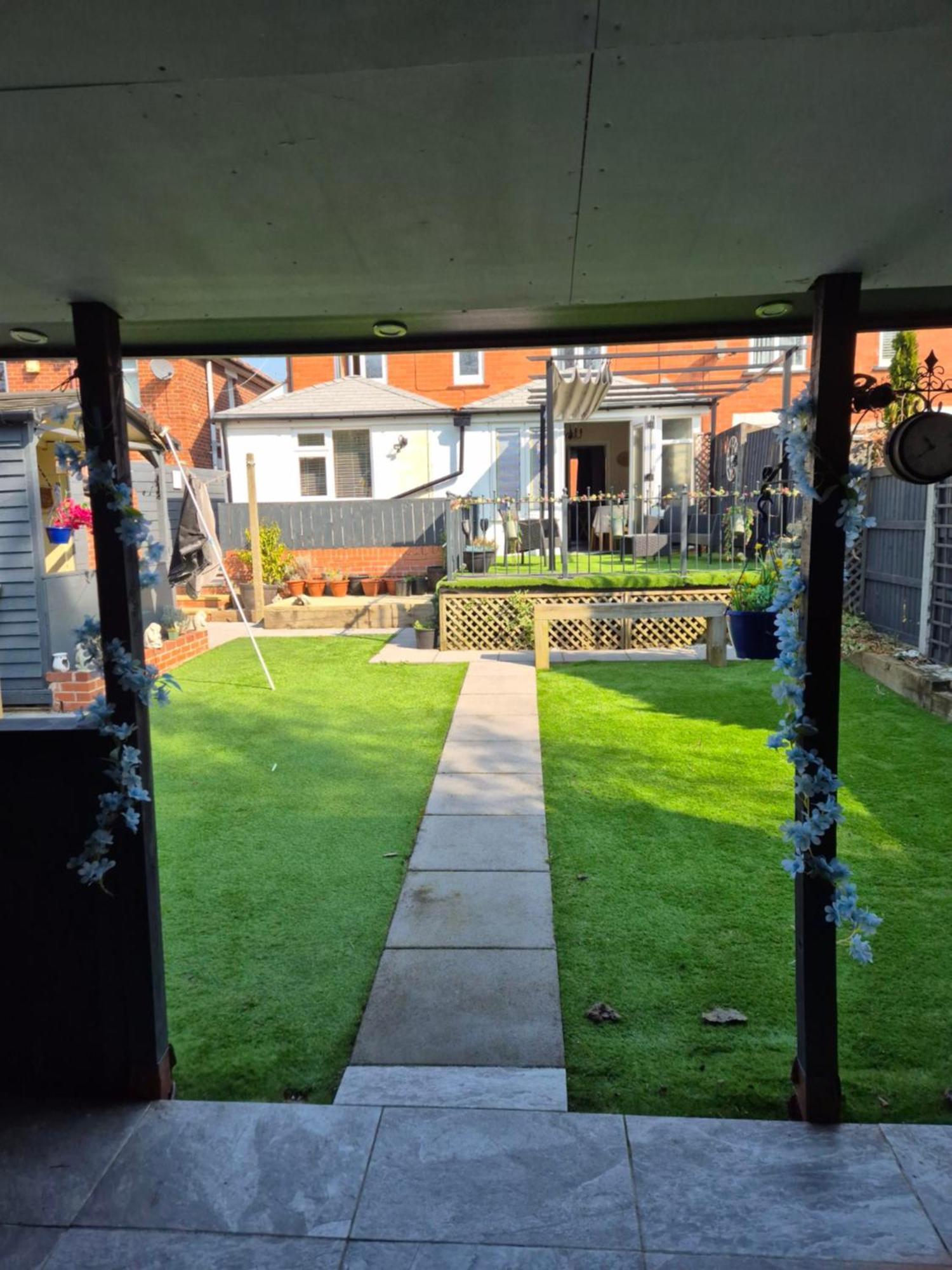 Accomadation Wrexham Exterior foto